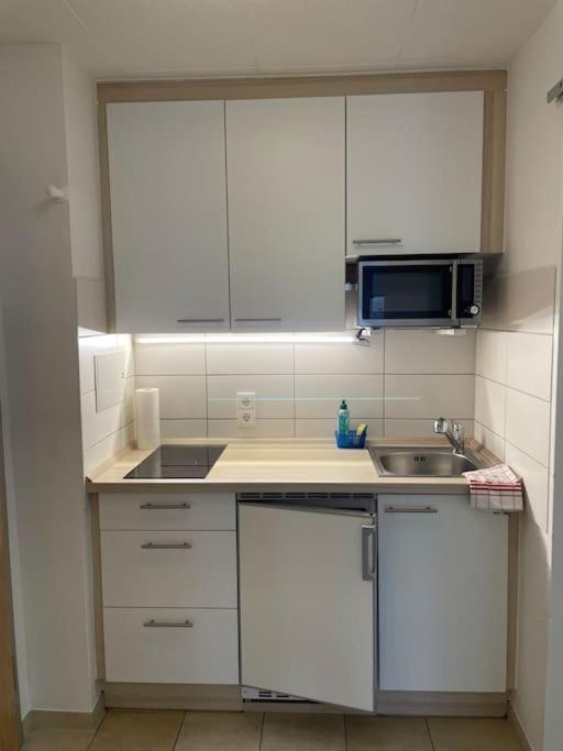 Geschaefts- Und Ferienwohnung 111 Bad Urach Esterno foto